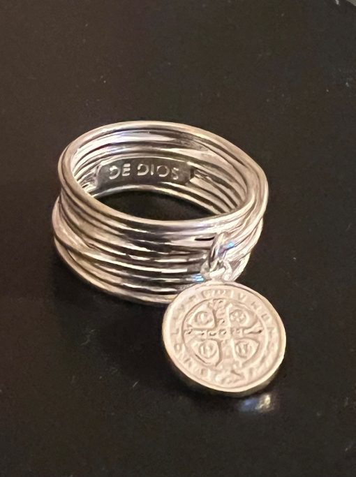 Anillo Hilos de la Vida con dije San Benito - Imagen 3