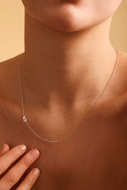 Chocker Initial Sideways Plata 925