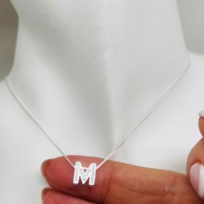Cadena con Inicial Minimalista Pavee