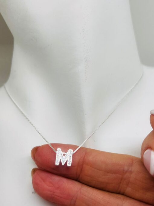 Cadena con Inicial Minimalista Pavee